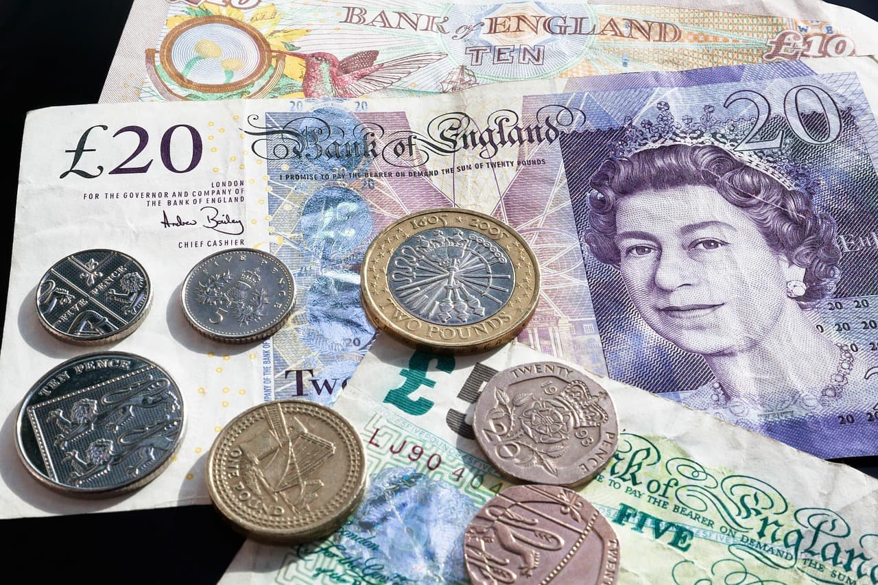 Barclays profits rise 12% to £2.3bn as UK banks await budget tax hike