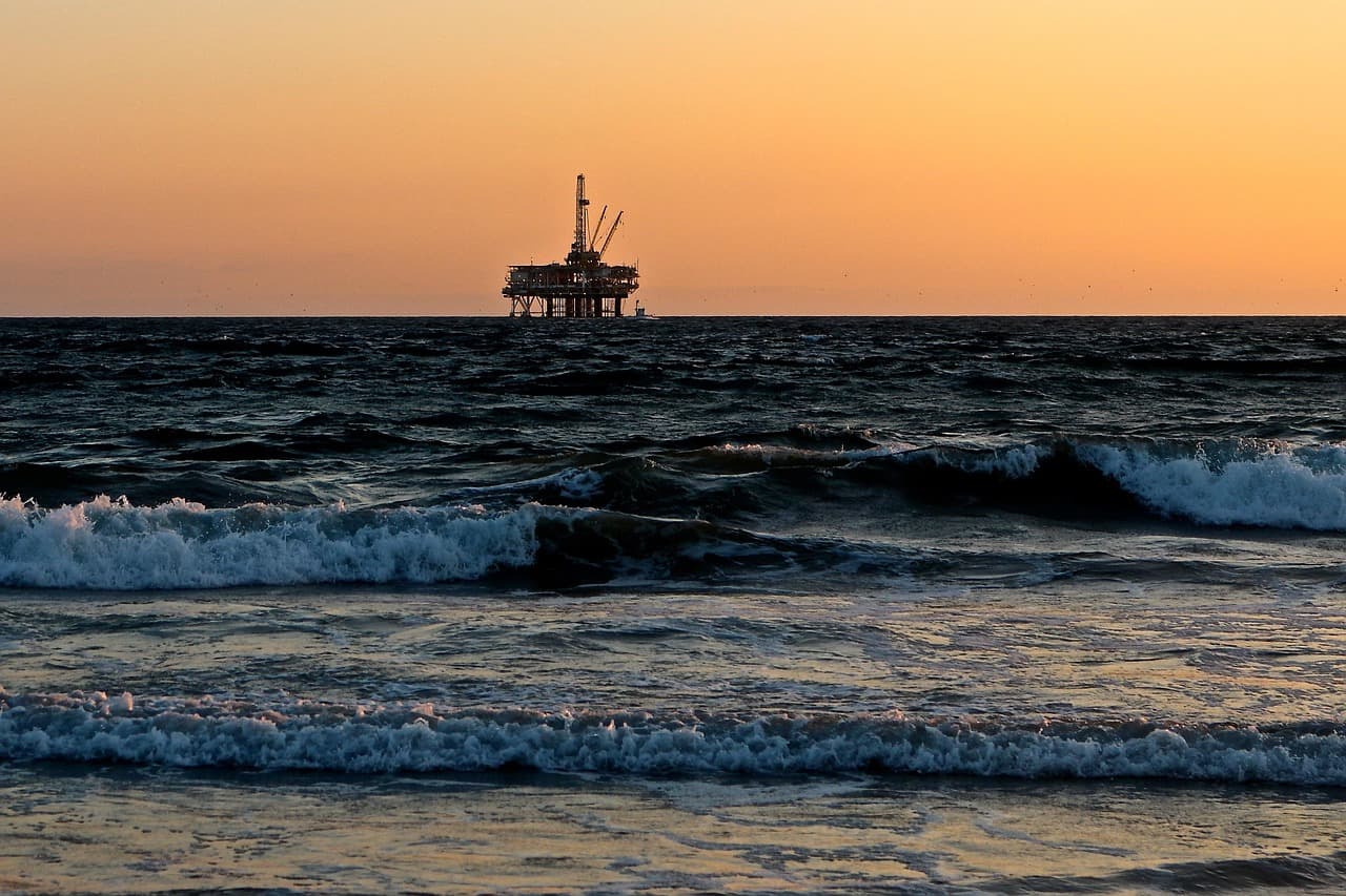 Falklands oil and Interpol: UK asks agency to reject Argentina's 'politically motivated' arrest requests