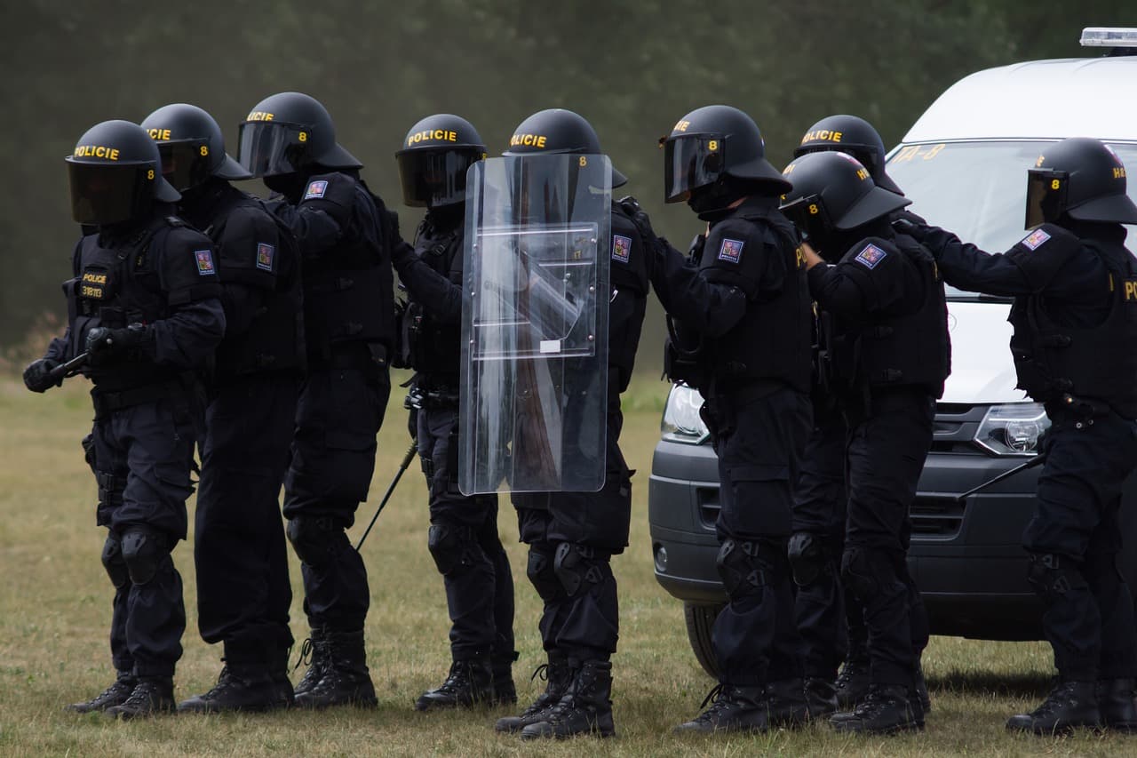 France protests: fourth weekend of rallies to draw hundreds of thousands as policing rises 20%