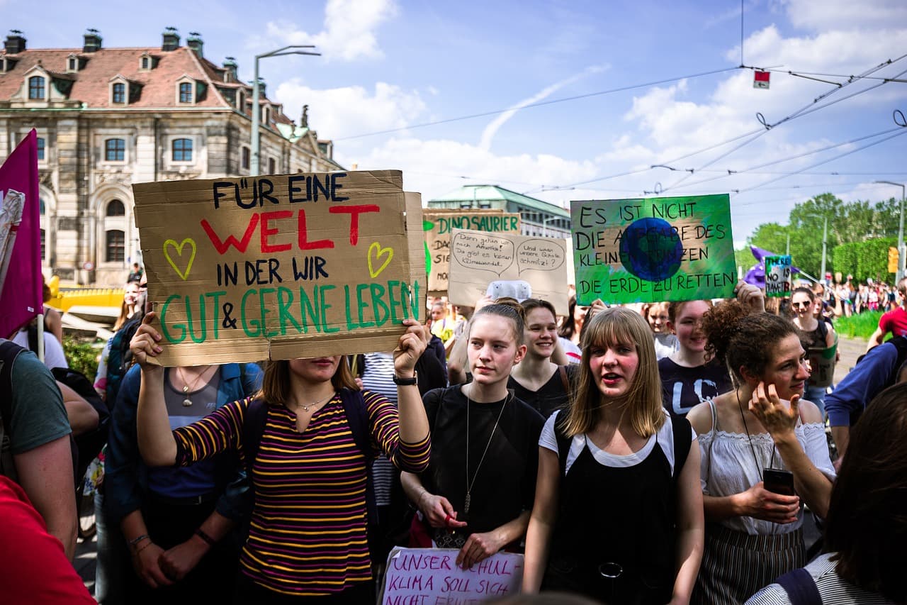 French student protests grow beyond crumbling schools into a generational cry