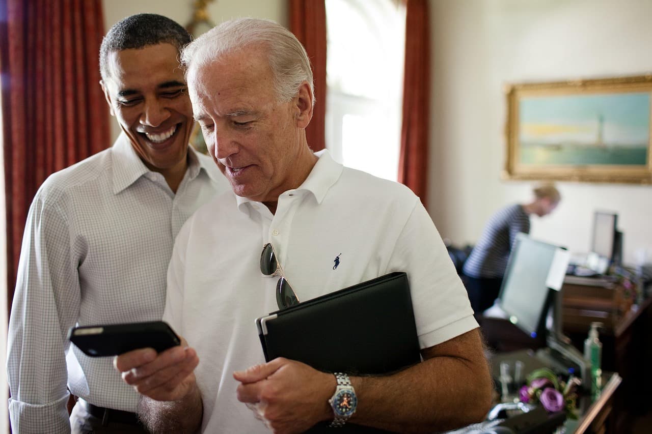 Barack Obama headlines Michigan rally for Abdul El-Sayed, saying he's 'fighting for change'