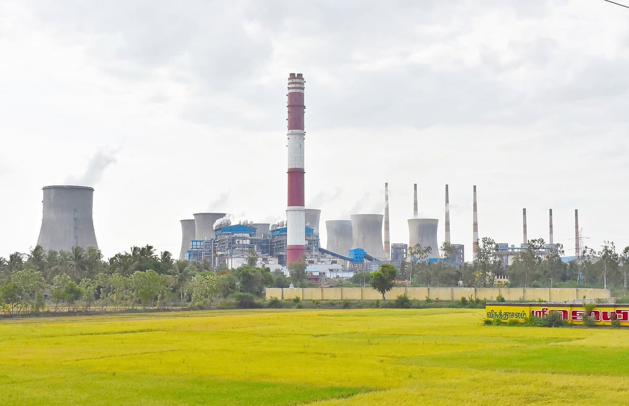 Russian strikes on Ukraine power plants follow intercepted grid attack plan